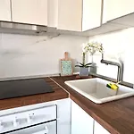 Sunset Oasis On The By Deihu Experiences Apartamento