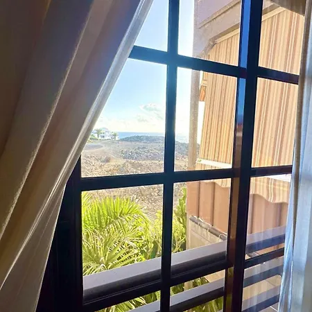 Апартаменты Sunset Oasis On The