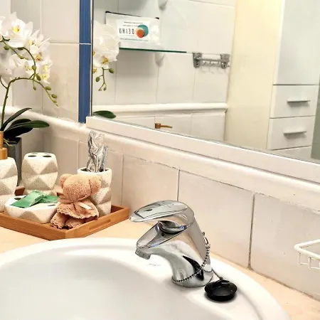 Sunset Oasis On The By Deihu Experiences Lägenhet *